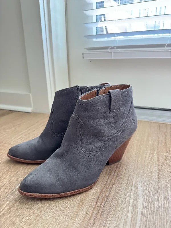 Frye Reina Jeans Western Ankle Bootie Boot Nubuck Leather - Image 2