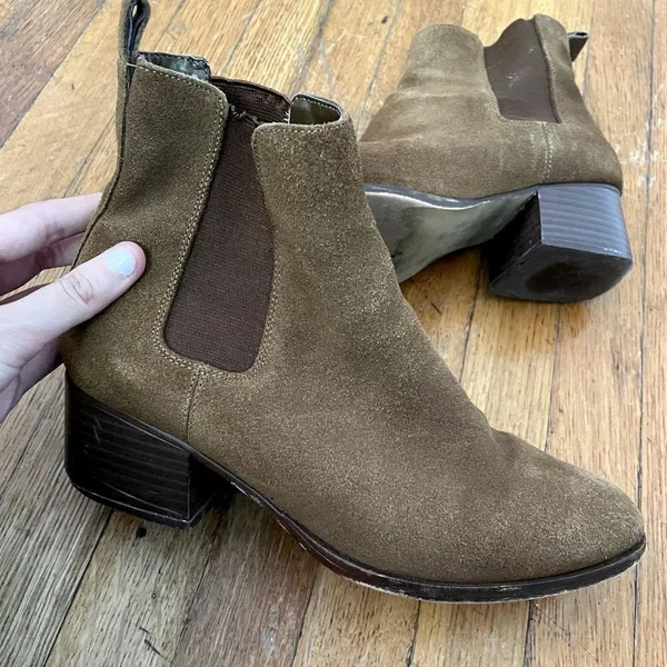 Brown heeled boots comfortable classic fall autumn style pointed toe slip on‎ Size 9 - Image 2
