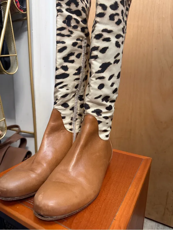 Vero Cuoio Women’s Brown Leather Leopard Print Knee High Boots. Size: 7.5 - Image 2