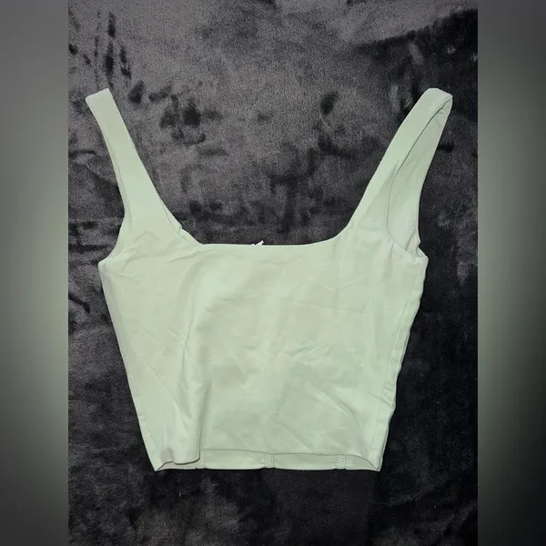 Princess Polly Leighton Top in Green Size 0 New with tag - Image 10