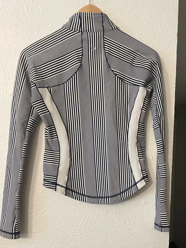 Lululemon Forme Jacket II Striped Zip-Up Athletic Jacket Size 4 - Image 2
