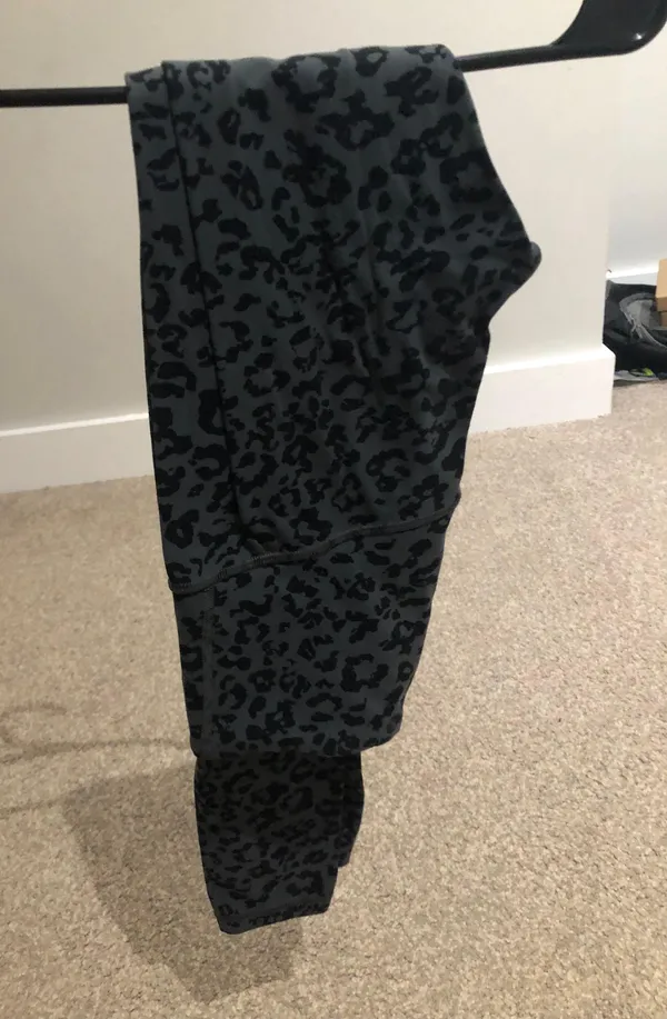 Athleta Cheata Leggings - Image 4