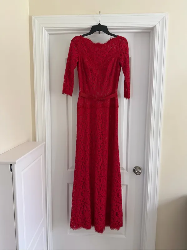 Tadashi Shoji Red Lace Maxi Dress with Three-Quarter Sleeves - Image 3