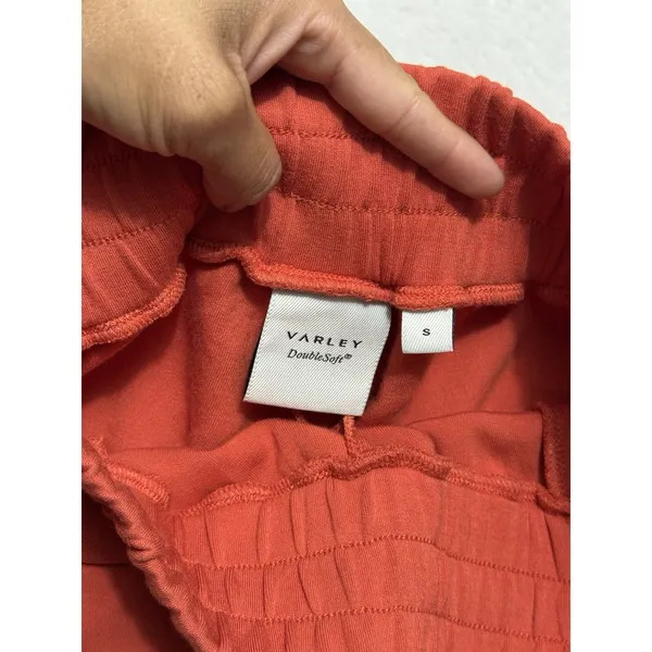 Varley Coulter High Rise Double Soft Short Red Summer Fig Size Small - Image 4