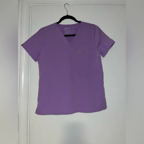 FIGS Small - Ultra Violet Catarina™ - One-Pocket Scrub Top‎ Technical Collection - Image 2