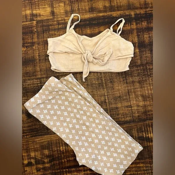 Aerie Lounge Set - Image 2