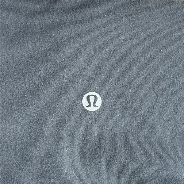 Lululemon Black Leggings with criss cross sheer panels down front of leg size 6 - Image 2