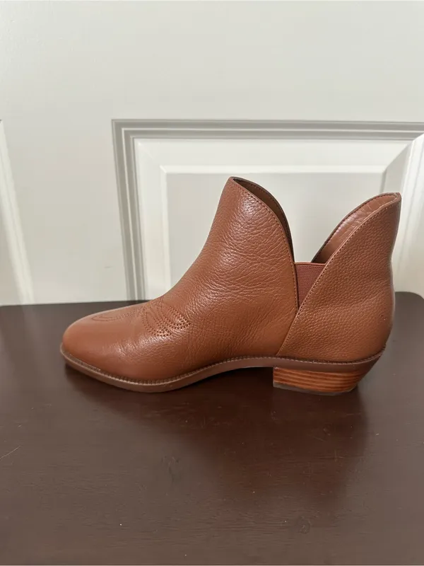 Lauren Ralph Lauren Prestyn Bootie Size 7 - Image 5