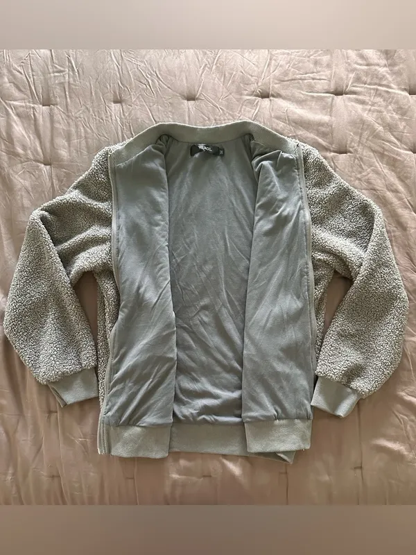 Cozy Teddy Bomber Jacket in Gray Size M - Image 2