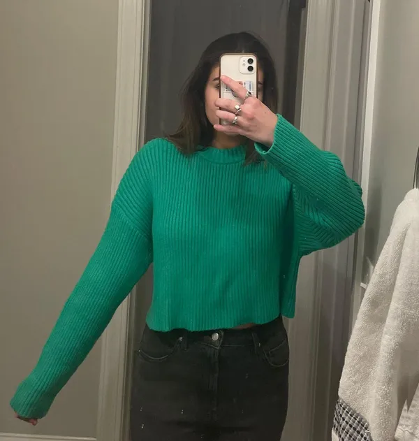 My Kim Collection Green Boutique Sweater - Image 2