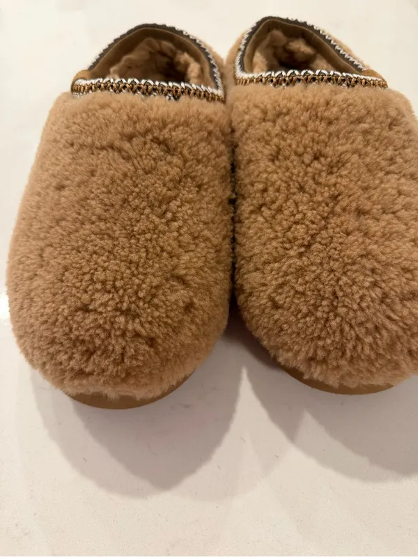 Ugg Tasman Maxi Curly Genuine Shearling Slipper Women’s Size 11 NEW - Image 2