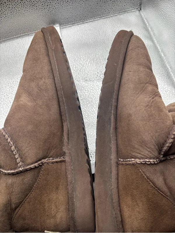 Ugg Austrailia Classic Short 5826 Boots Womens 10 Leather Upper Sheep Skin Inner - Image 6