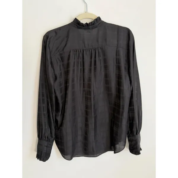 Ann Taylor black long-sleeve shadow plaid blouse size medium - Image 4