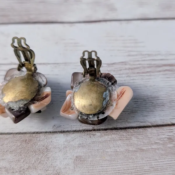 Vintage Clip On Earrings Large Cream & Brown Tones - Image 8