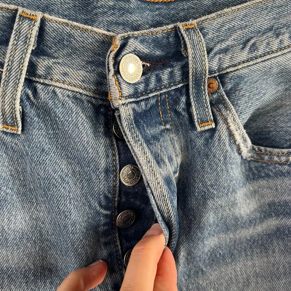 Levi’s 501 S Women's Distressed Button Fly Skinny Jeans Size 27/28 - Image 3