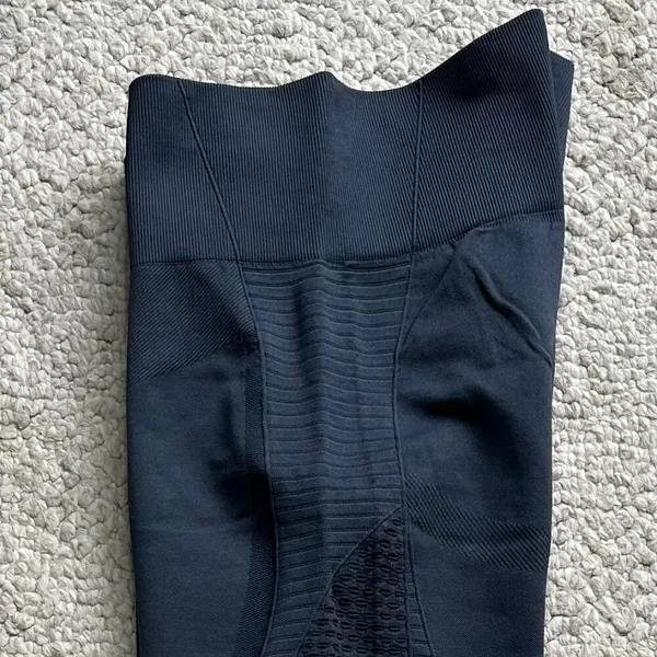 Zyia Active Perforated Performance Legging Women's Size Medium Gray Breathable - Image 7