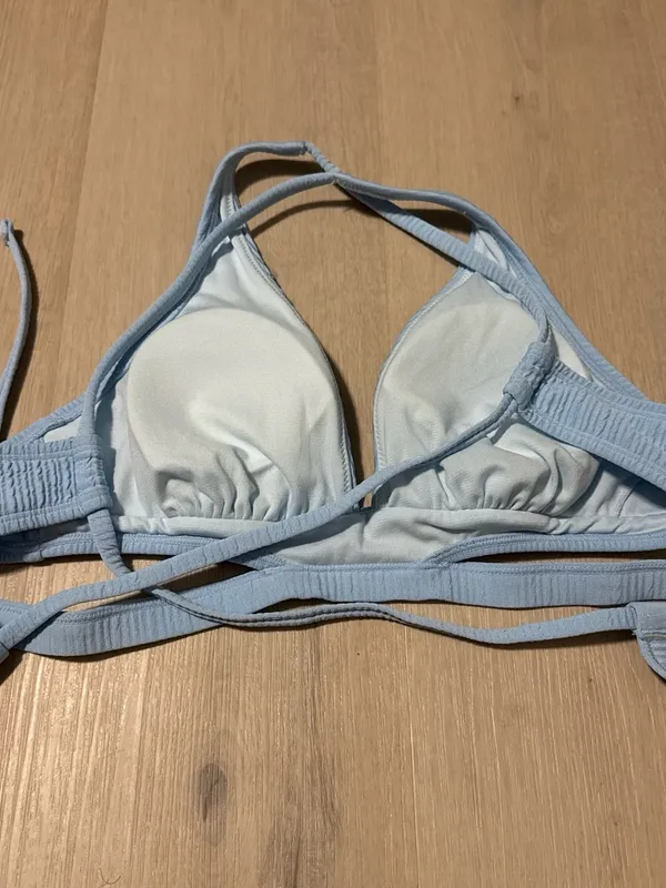 Textured Light Blue Women's Bikini Set - Stylish Two-Piece Swim - Image 3