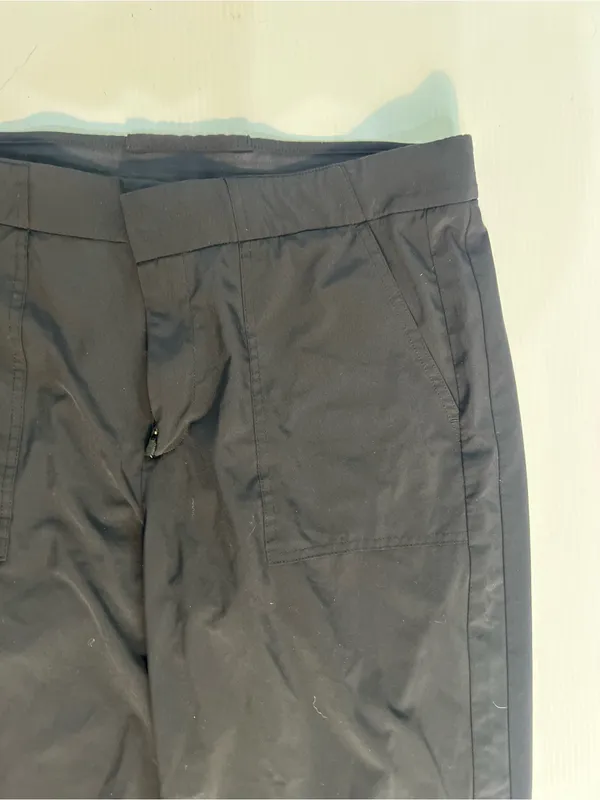 Athletica lightweight pants size 12 black - Image 3