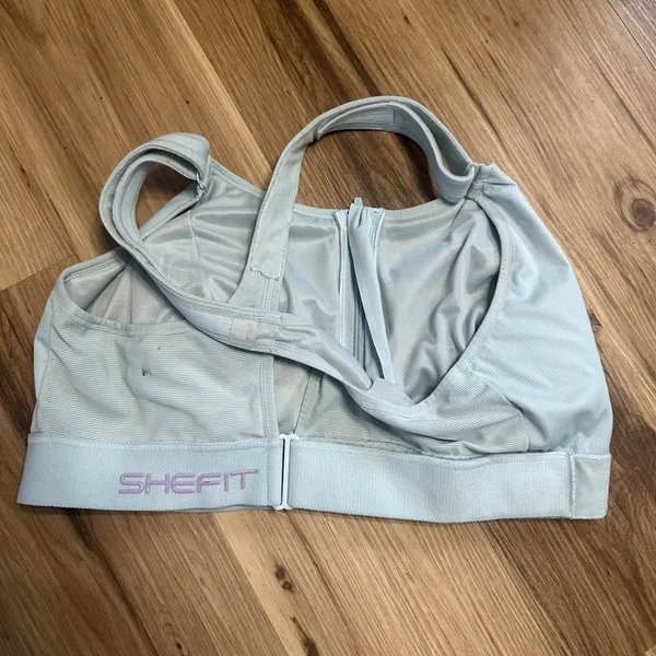 Shefit light blue high impact 6 luxe adjustable bra Size undefined - Image 5