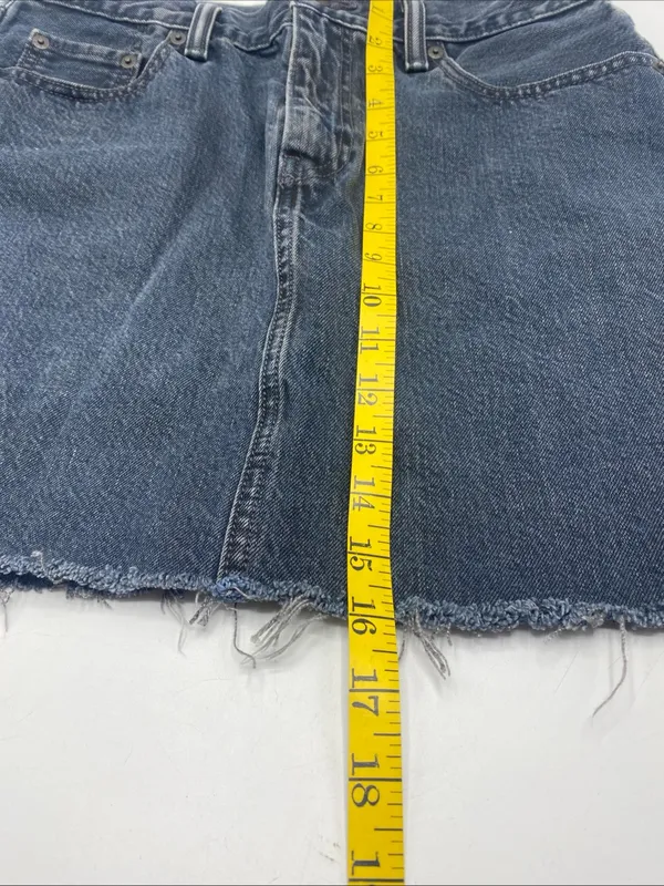 Levis High Rise Fray Cut Hem Black Jean Skirt Y2K Size 29 Denim - Image 9