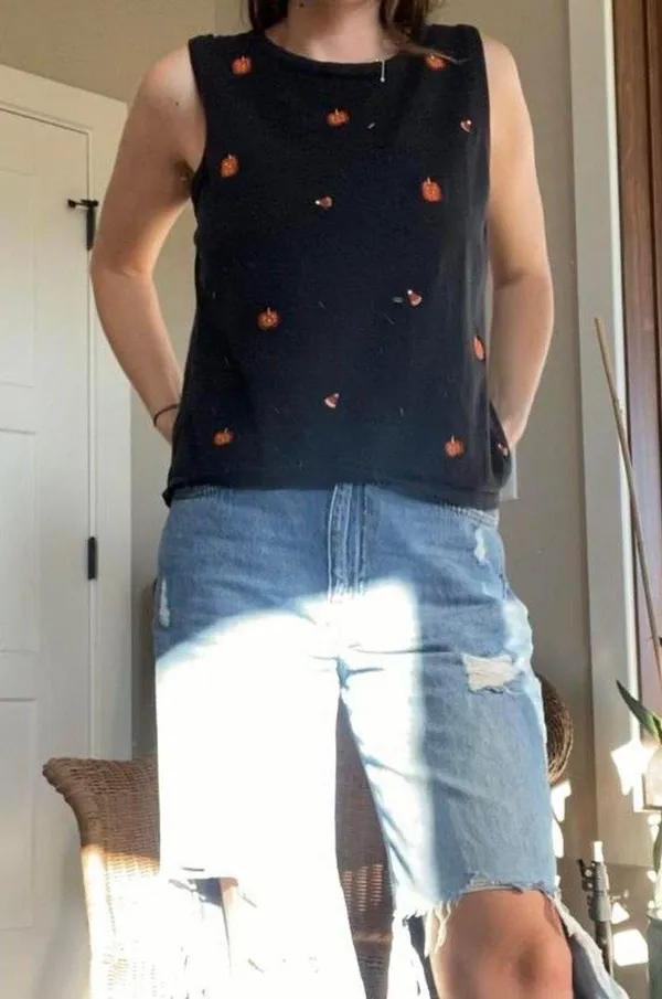 The coolest / most unique vintage 90s fall tank top 🎃 - Image 2