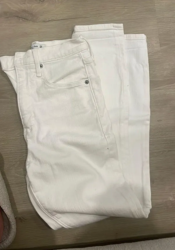Abercrombie Skinny Jeans - Image 3