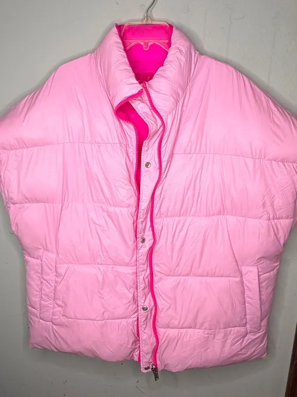 UGG Reversible Pink Puffer Vest - Image 10