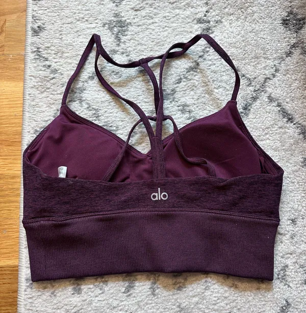 Alo Yoga Alosoft Sports Bra Lavish - Image 3