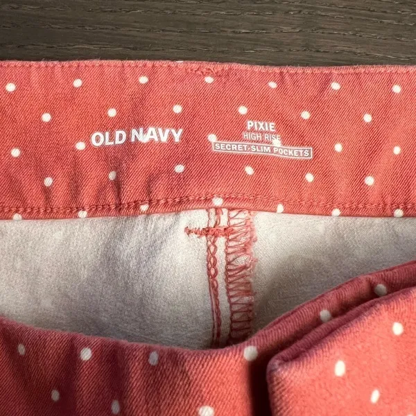 Old Navy Women's Size 6 Pixie High Rise Ankle Pant Gooseberry Red Pink Polka Dot - Image 10