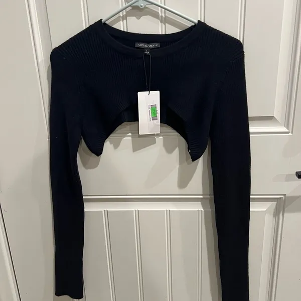 NWT Cotton Candy Large Black Long Sleeve Cut Out Crop Top - Image 4