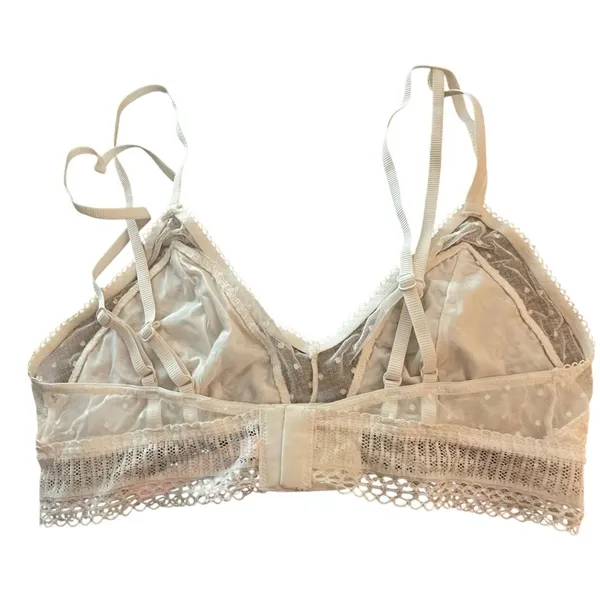 Victoria's Secret Women's Cream Lace Bra - Image 5