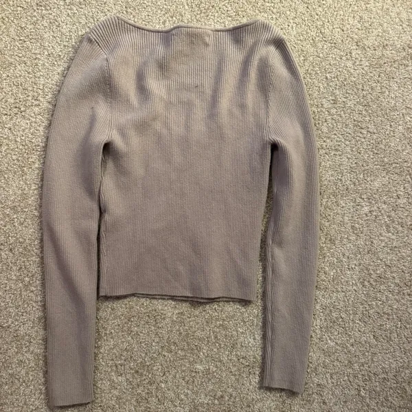 Abercrombie sweater - Image 3