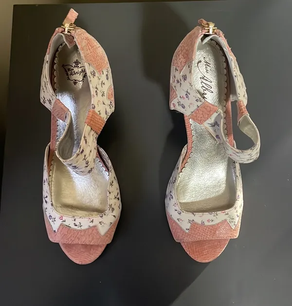 Anthropologie Miss Albright Pink White Multi Floral Peep Toe Back Zip Heels $140 EUC 7.5 - Image 4