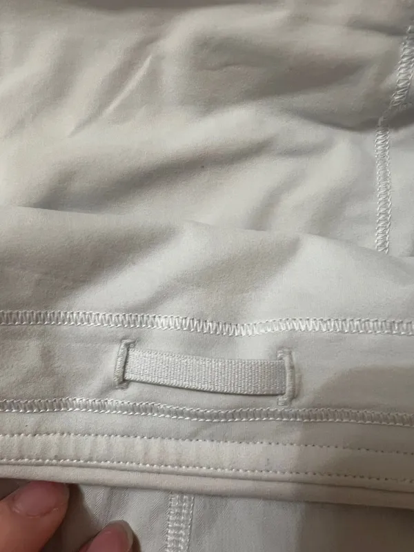 Lululemon High-Rise Speed Up Shorts 2.5” - Image 5