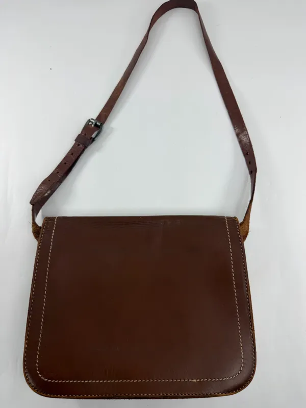 Vintage Brown Leather Crossbody Satchel Bag Contrast Stitch Brass Hardware - Image 2