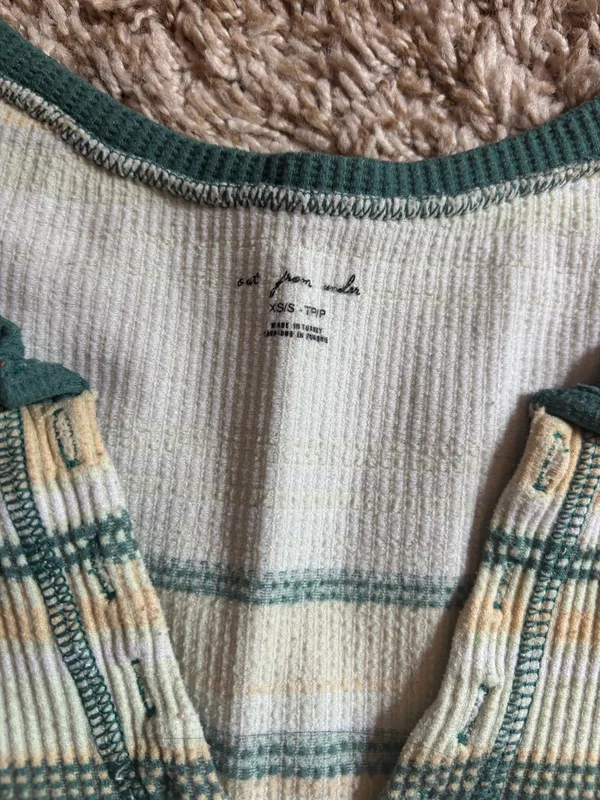Urban Outfitters Top Out From Under - Image 3