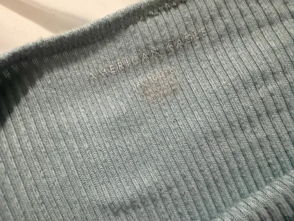 American eagle tight fitting light blue long sleeve shirt size xl - Image 2