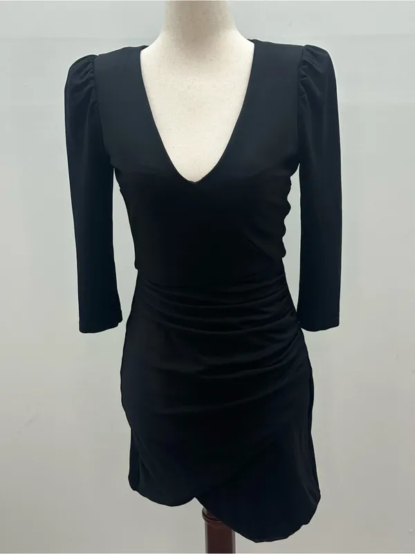 Alice Olivia Black Asymmetrical Mini Dress Plunge Neckline Long Sleeve Size 2 - Image 4