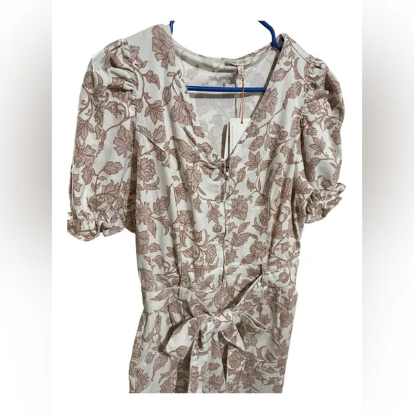 NWT Skies are blue on Wednesday we wear pink floral jumpsuit zip up tie waist M - Image 5