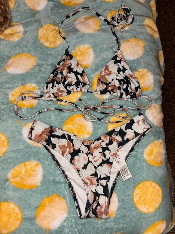 Abercrombie Bikini Set - Image 2