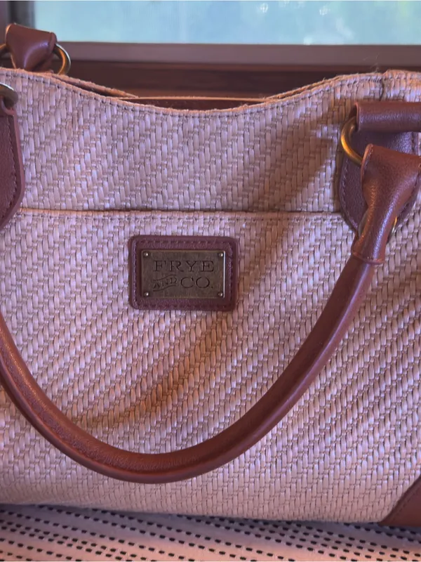 Frye and Co Straw Tote Handbag in Brown and Cream - Image 2
