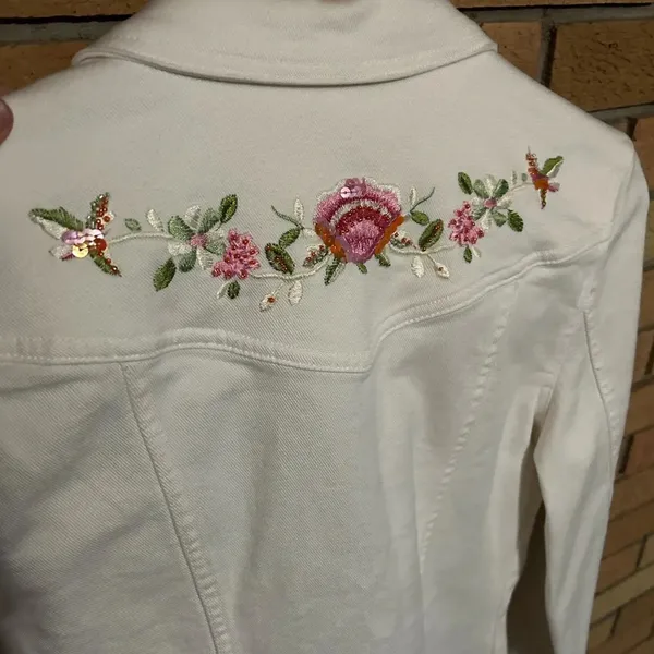 Kikit Jeans Jacket Womens Size Small White Floral Embroidered Cropped Denim - Image 9