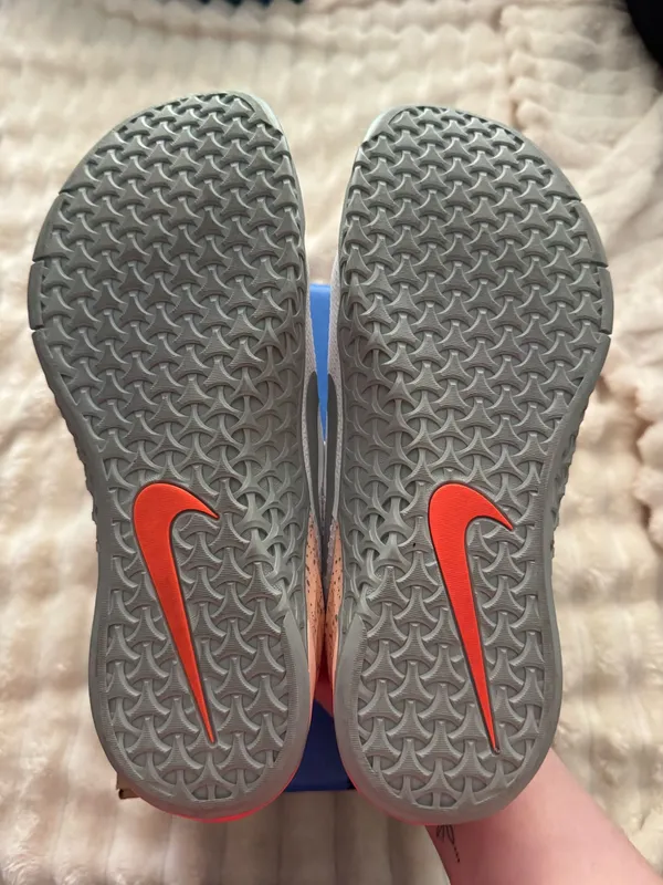 Women’s Nike Metcon 4 Training Shoes Size 9.5 - Image 5