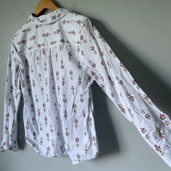 Croft & Barrow Floral Print Button Down Shirt Top White Pink Cotton Size Medium - Image 4