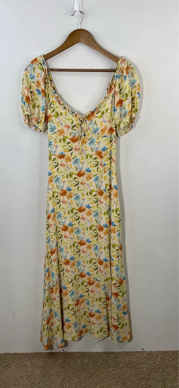 ASTR The Label Yellow Floral Dress Size Medium - Image 2