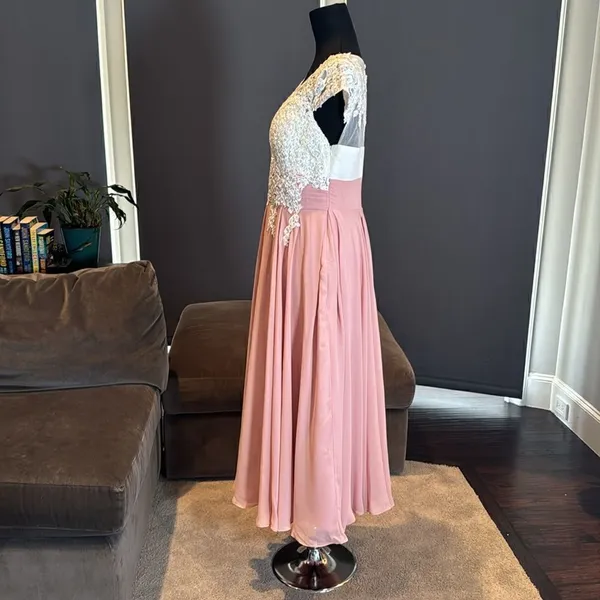 Women’s Ivory Lace Top Pink Chiffon V-Neck Cap Sleeves Formal Dress Size 10 NEW - Image 6