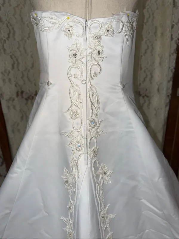 Beautiful Vintage 90s Mary’s Bridal Strapless Wedding Gown - Image 6