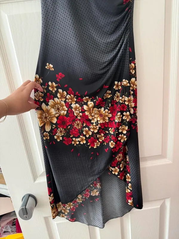 Y2K Knitenjin Black and Red Floral Halter Dress - Image 5