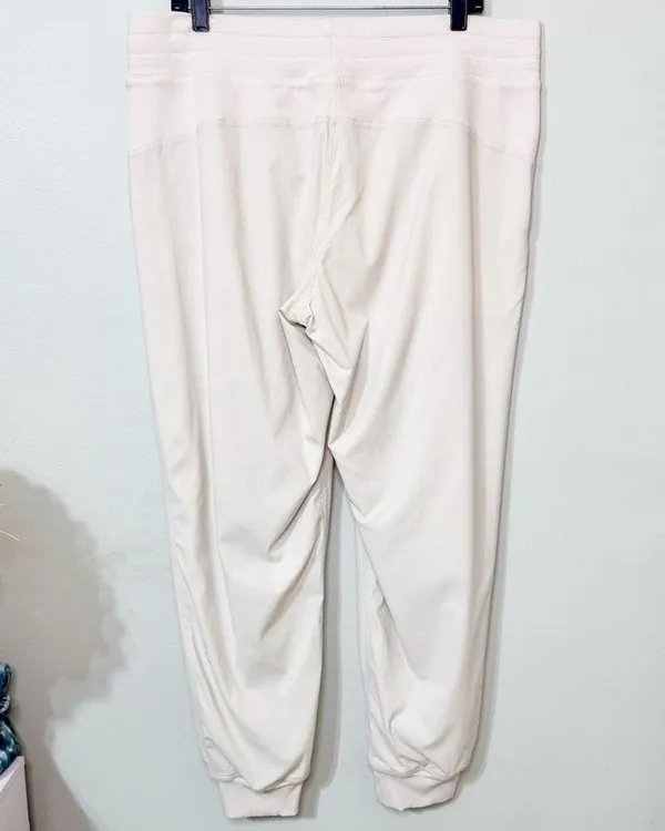 Lululemon Dance Studio Joggers Bone Off White Size 14 Like New - Image 7