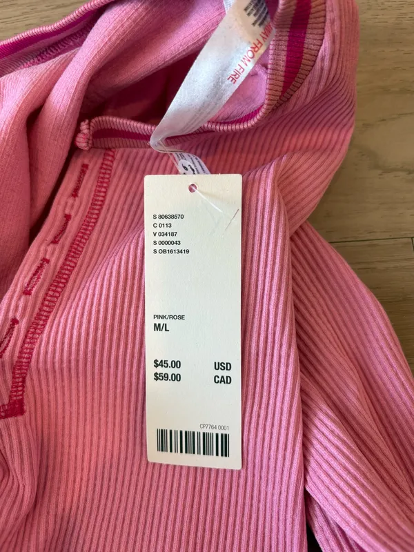 Urban Outfitters Crop Top - Image 5